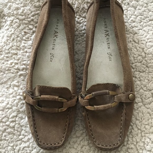 NEVER WORN! Anne Klein Suede Loafers - Picture 1 of 3